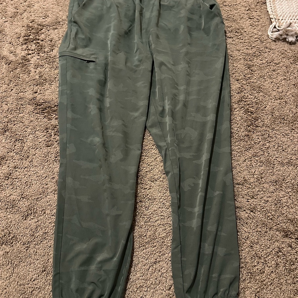 Healing Hands Green Camo Joggers / Scrubs with Elastic Waistband